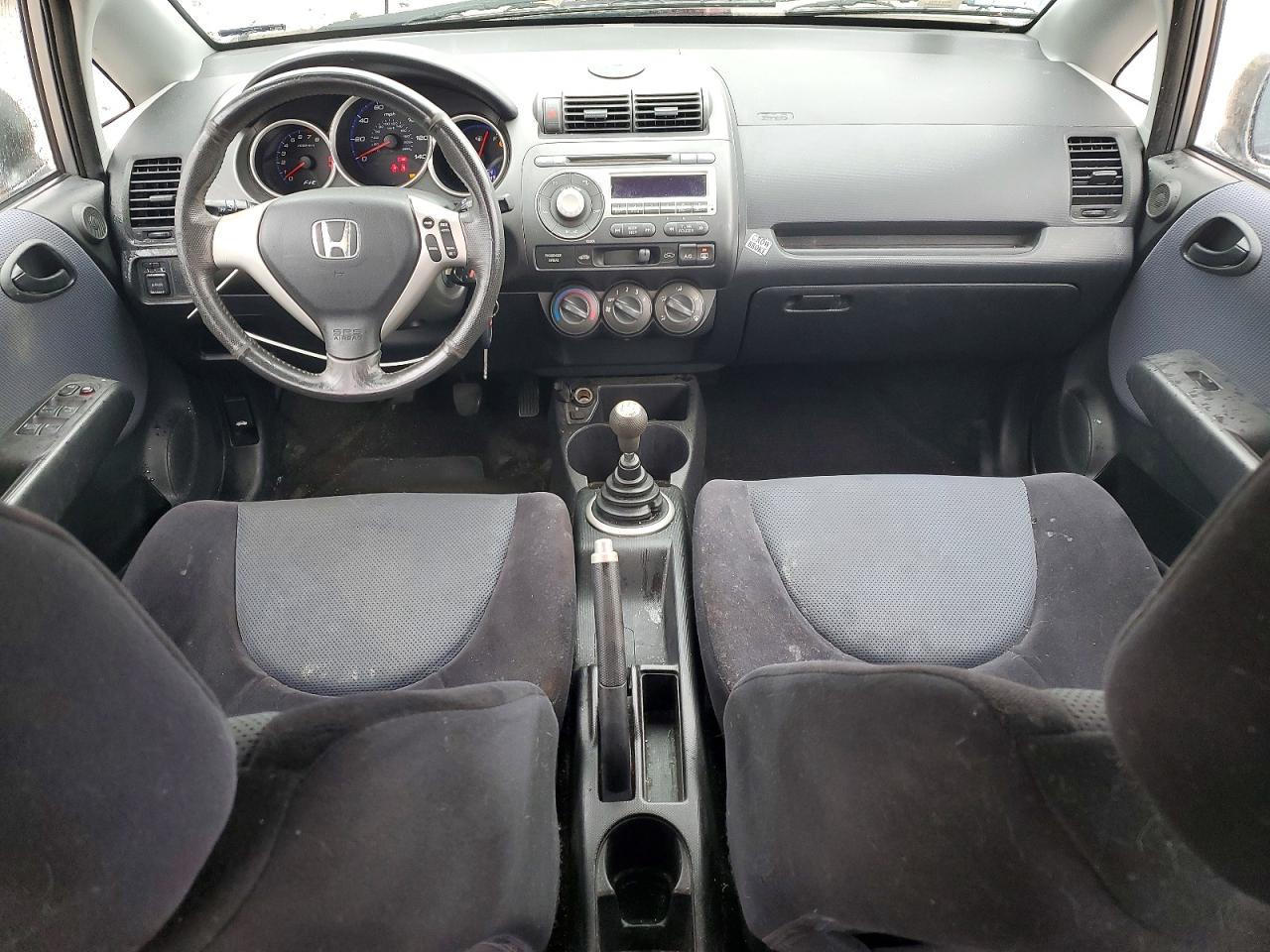 2008 Honda Fit VIN JHMGD376X8S044827 photo 8