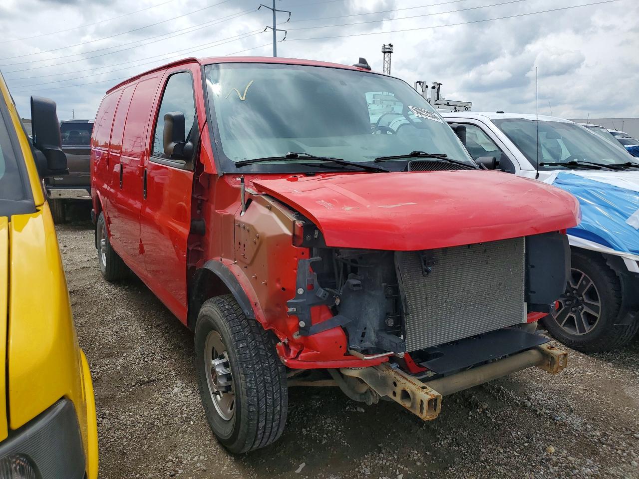 2023 GMC Savana VIN 1GTW7AFP2P1184801 photo 4