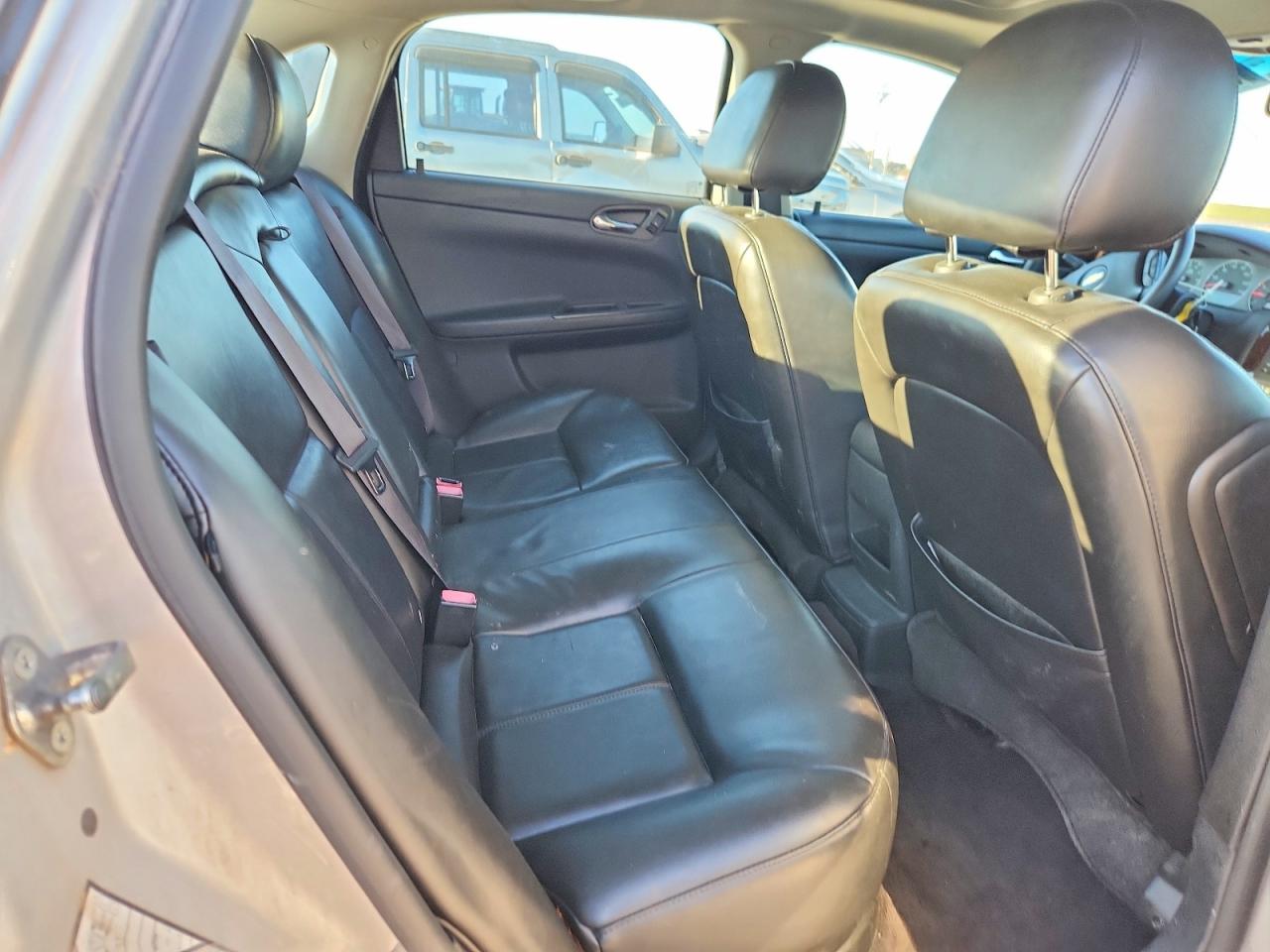 2015 Chevrolet Impala VIN 2G1WC5E33F1142625 photo 10