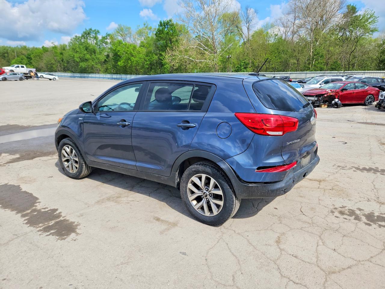 2014 Kia Sportage VIN KNDPBCACXE7613812 photo 2