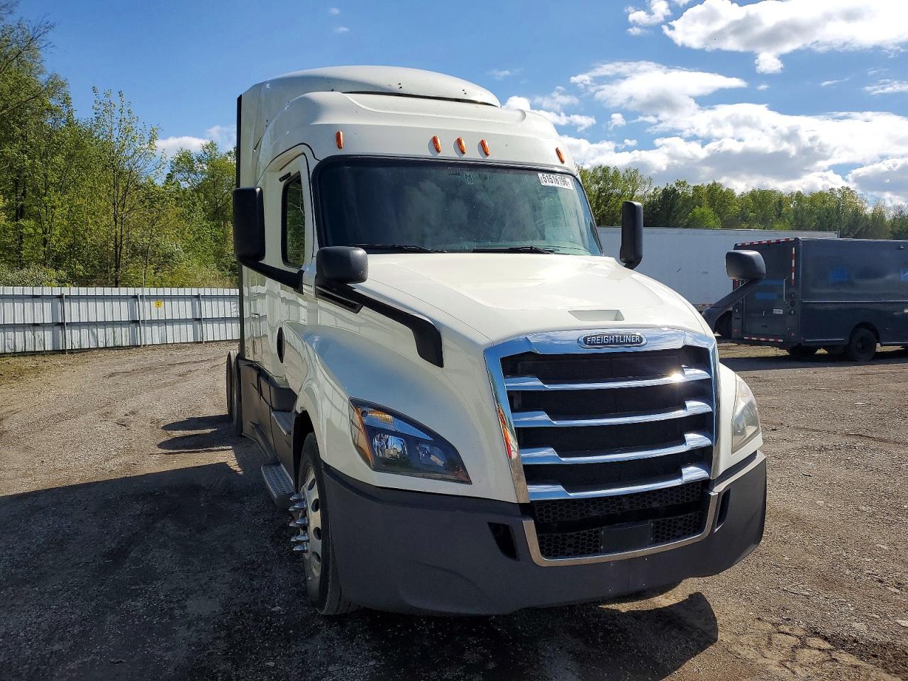 2019 FREIGHTLINER All other VIN 3AKJHHDR5KSKF9887 photo 9