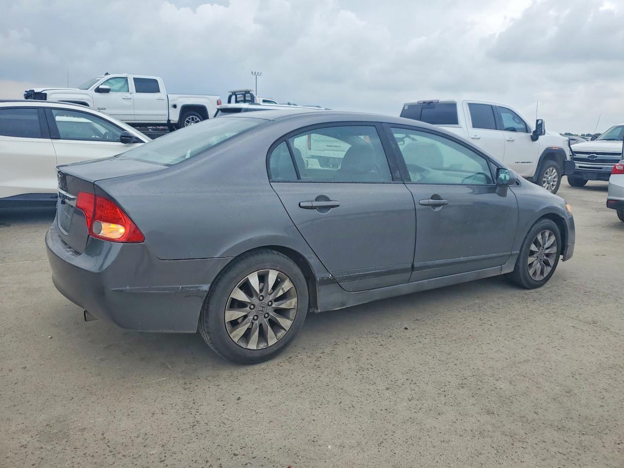 2010 Honda Civic VIN 2HGFA1F97AH527163 photo 3