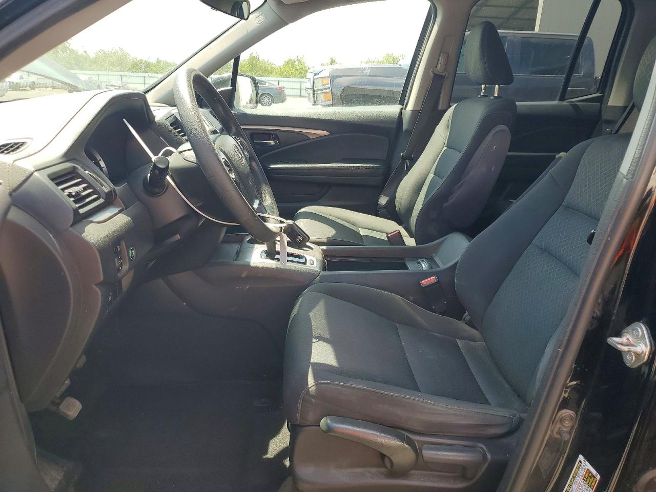 2018 Honda Ridgeline VIN 5FPYK2F1XJB000977 photo 7