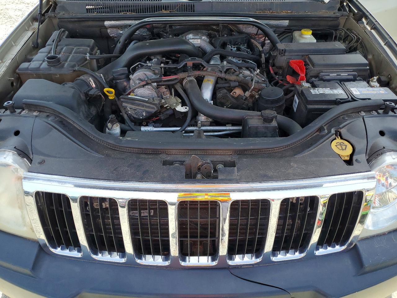 2007 Jeep Cherokee VIN 1J8HR68M17C688076 photo 12