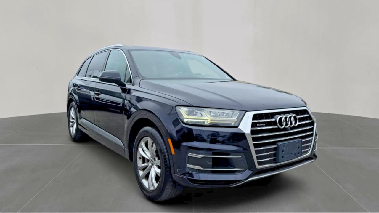 2017 Audi Q7 VIN WA1LAAF7XHD031470 photo 1