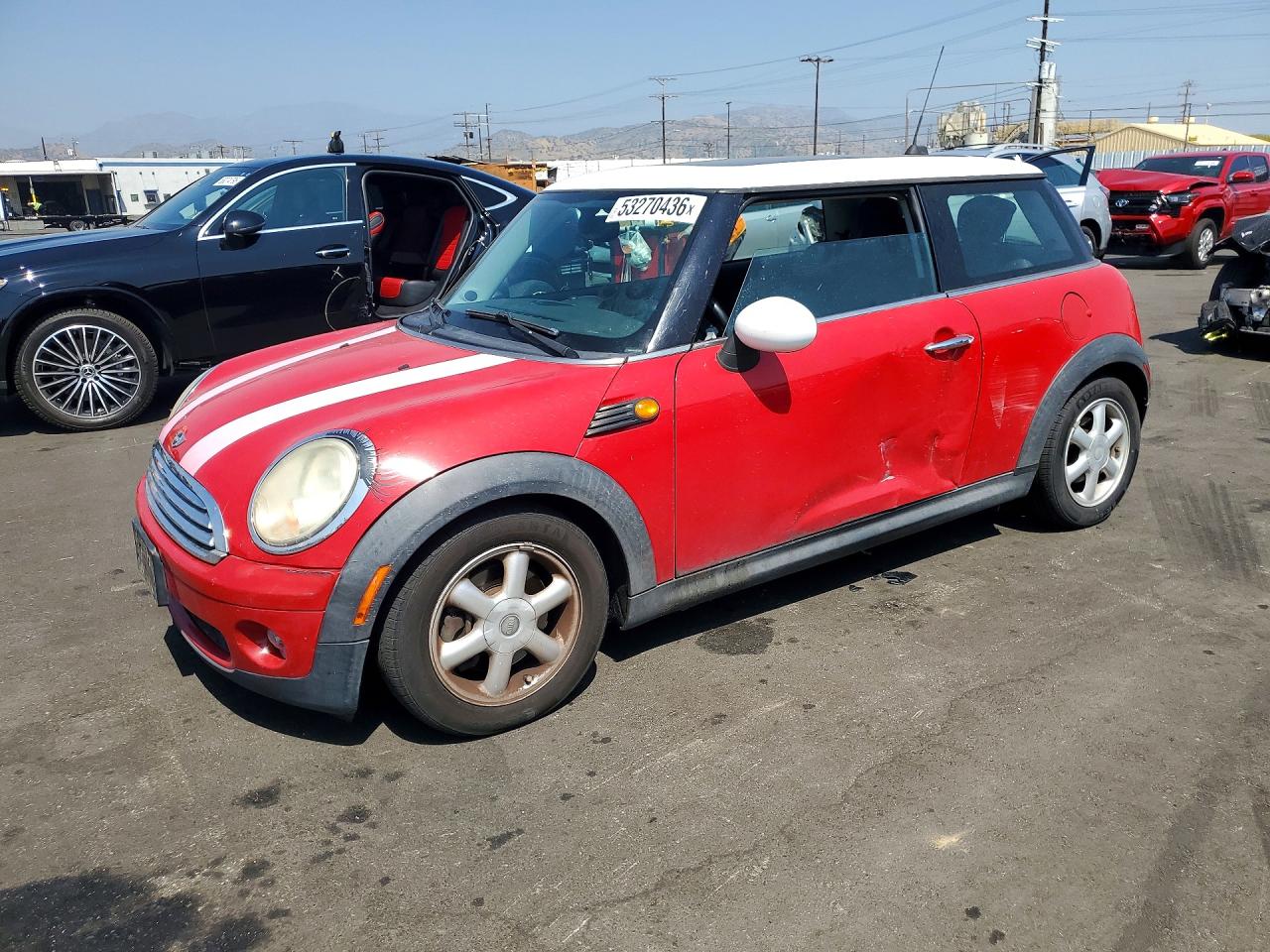 2008 Mini Cooper VIN WMWMF33578TT67963 photo 1