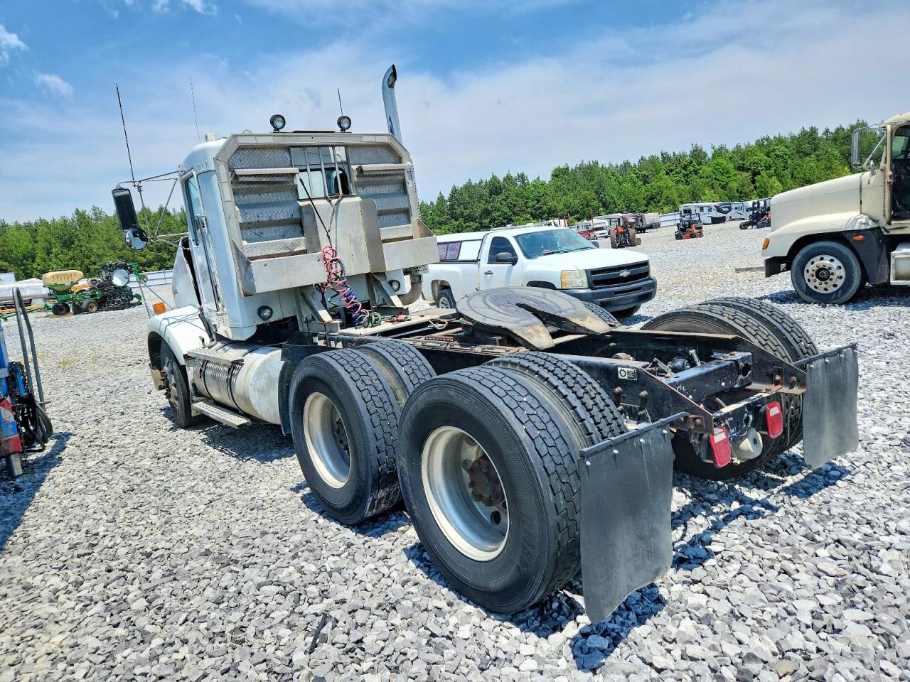 2003 KENWORTH All other VIN 3WKDDB9X23F387594 photo 3