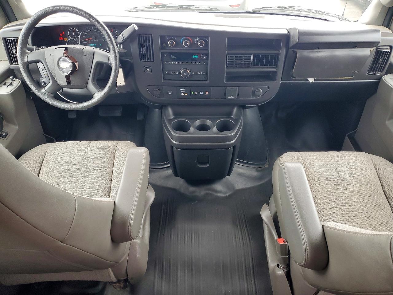 2023 Chevy Express VIN 1GAZGNFP3P1234182 photo 8