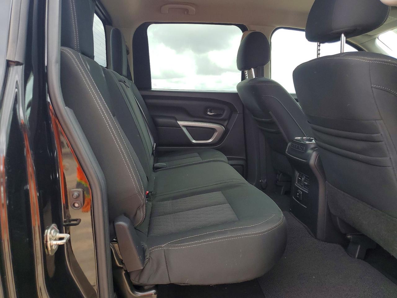 2017 NISSAN TITAN VIN 1N6AA1F23HN549963 photo 10