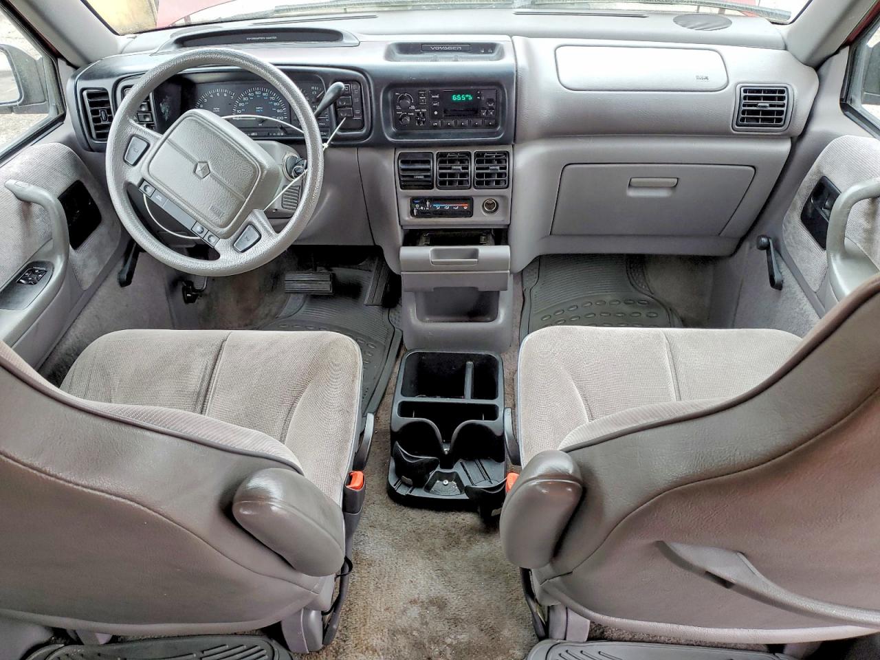 1995 Plymouth Minivan VIN 1P4GH44R7SX636265 photo 8