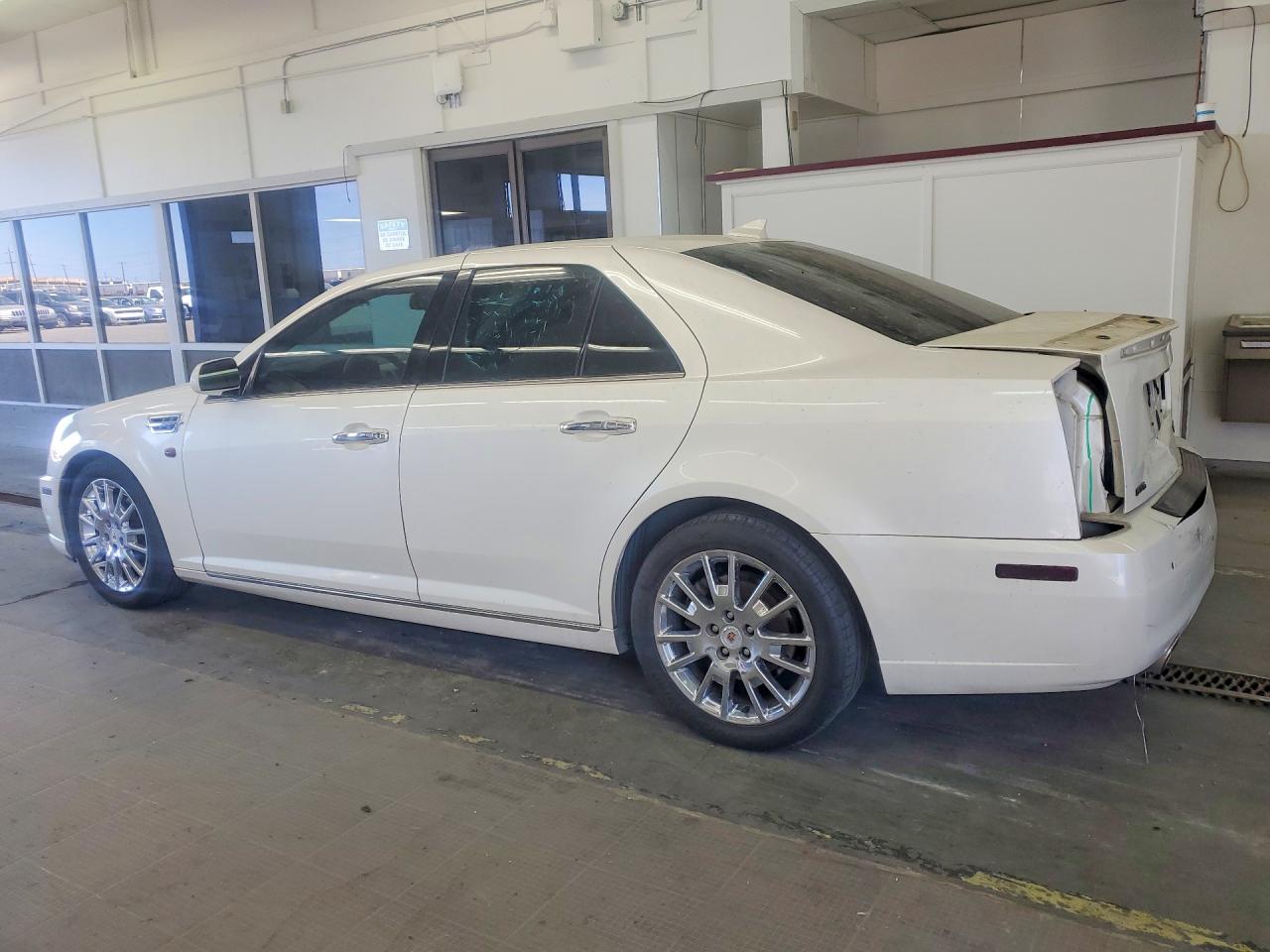 2011 Cadillac Sts VIN 1G6DX6ED3B0102099 photo 2