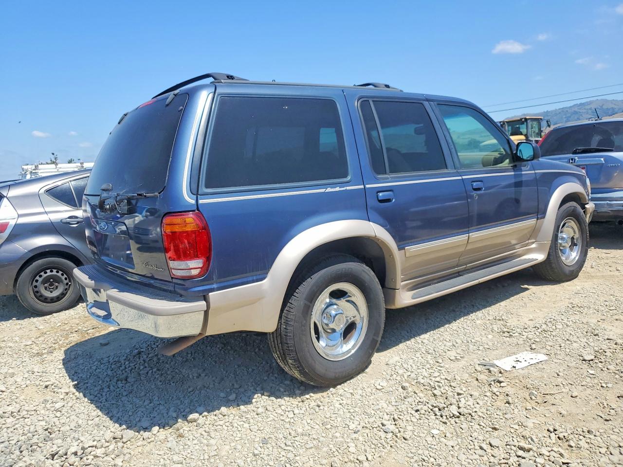 1998 Ford Explorer VIN 1FMZU34E9WZA88114 photo 3