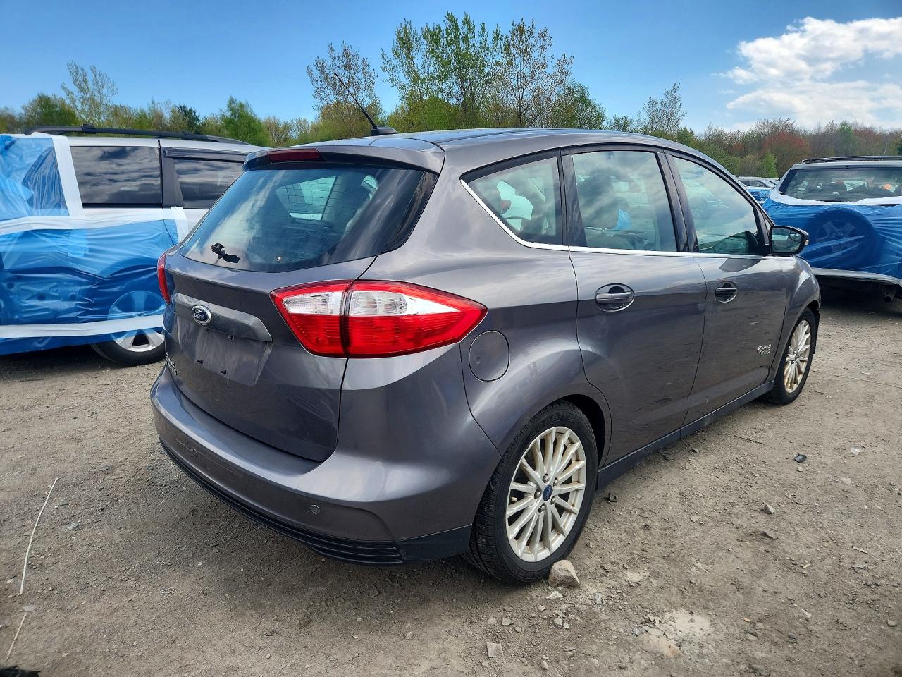 2014 Ford Cmax VIN 1FADP5CU7EL518451 photo 3