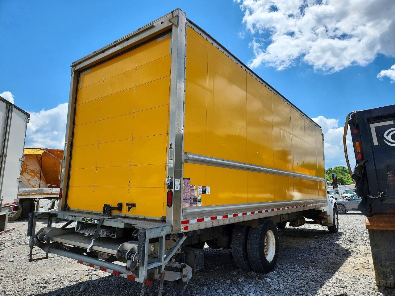 2018 FREIGHTLINER All other VIN 3ALACWFC8JDJH4648 photo 3