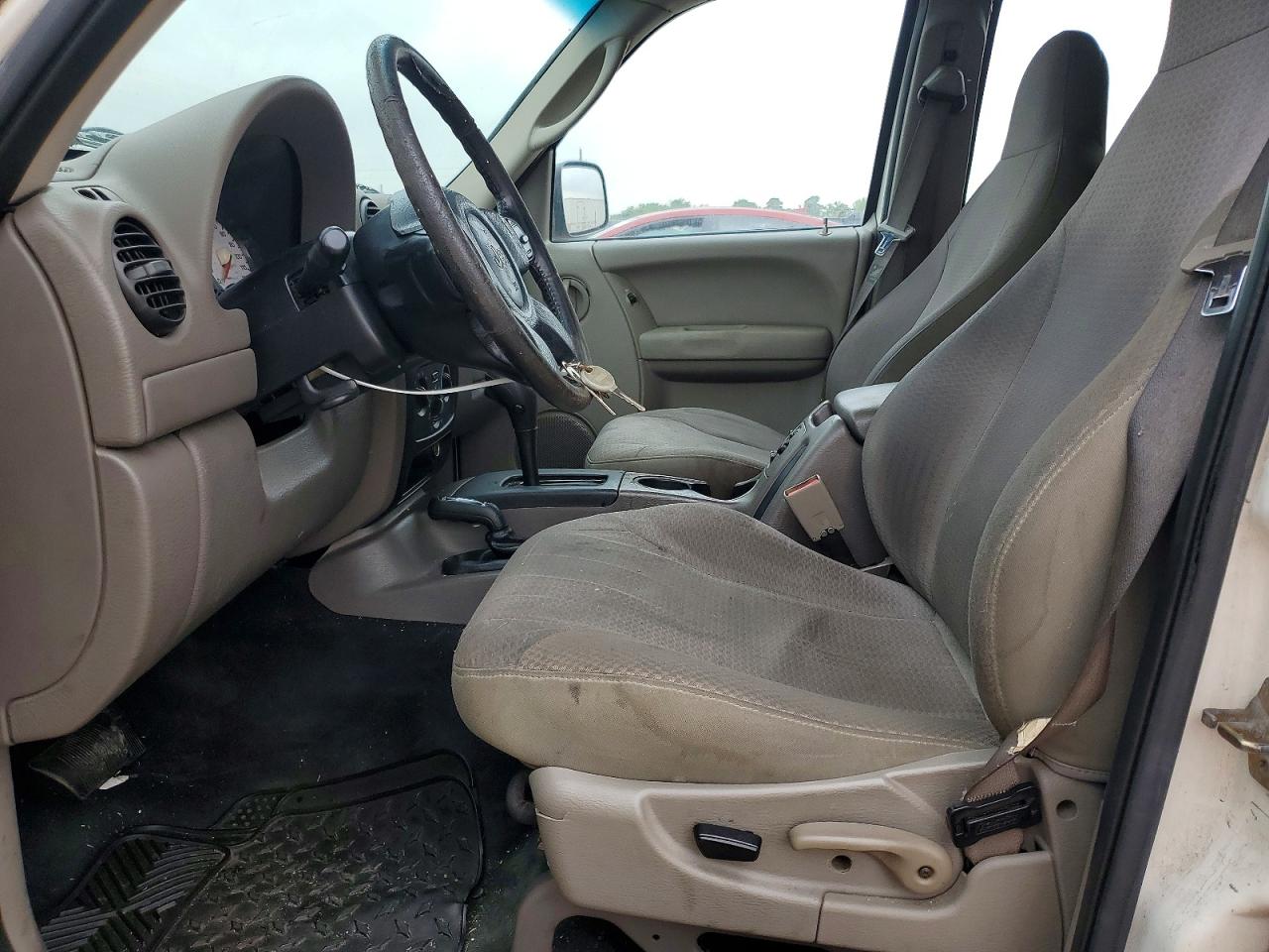 2004 Jeep Liberty VIN 1J4GL48K84W309991 photo 7