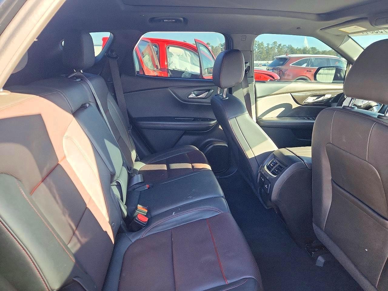2024 Chevrolet Blazer VIN 3GNKBERS6RS155623 photo 10