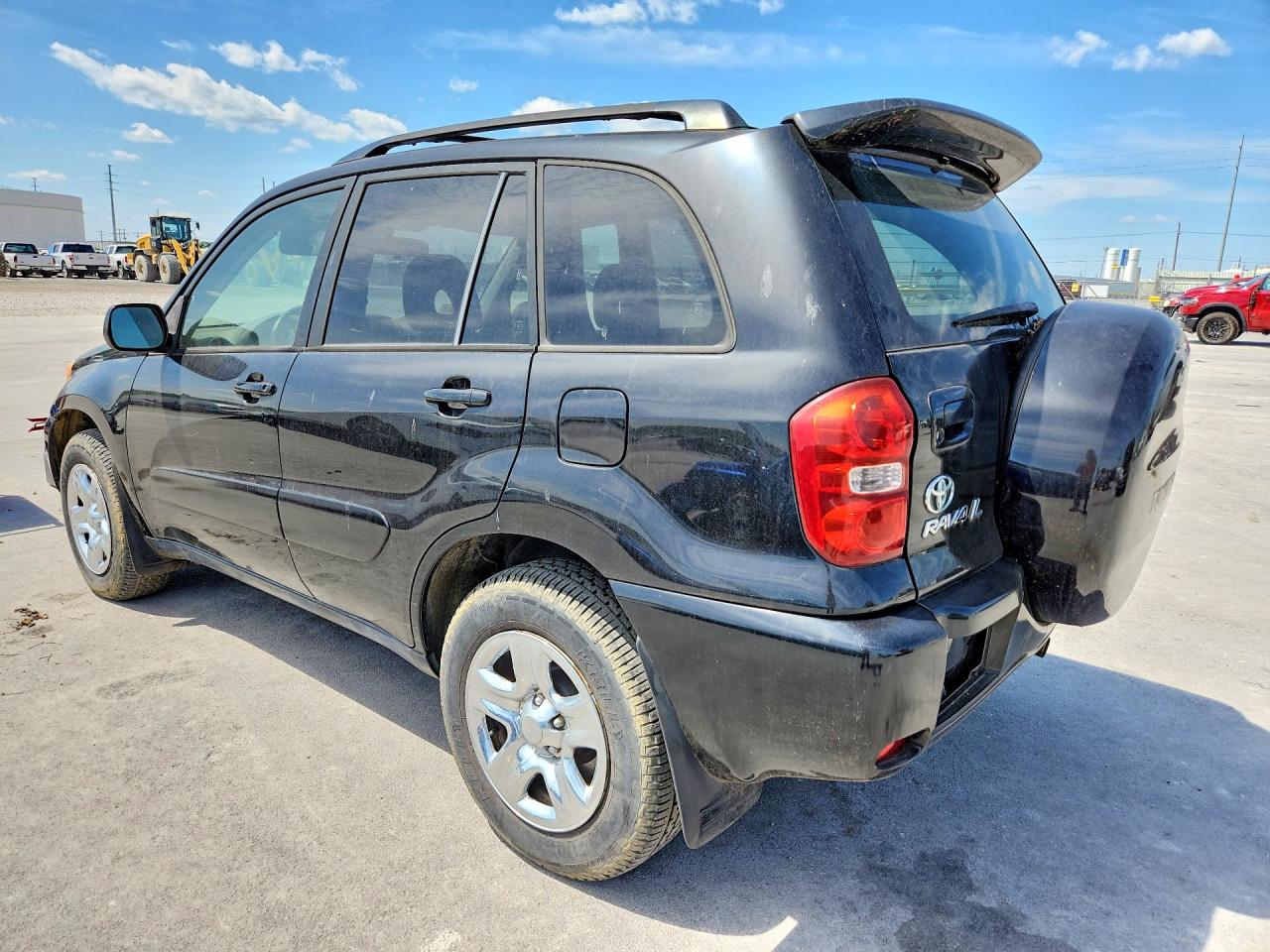 2004 Toyota Rav4 VIN JTEGD20V240004899 photo 2