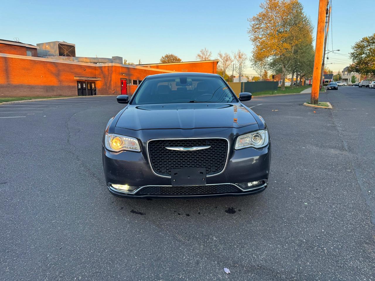 2016 Chrysler 300 VIN 2C3CCARG5GH224787 photo 12