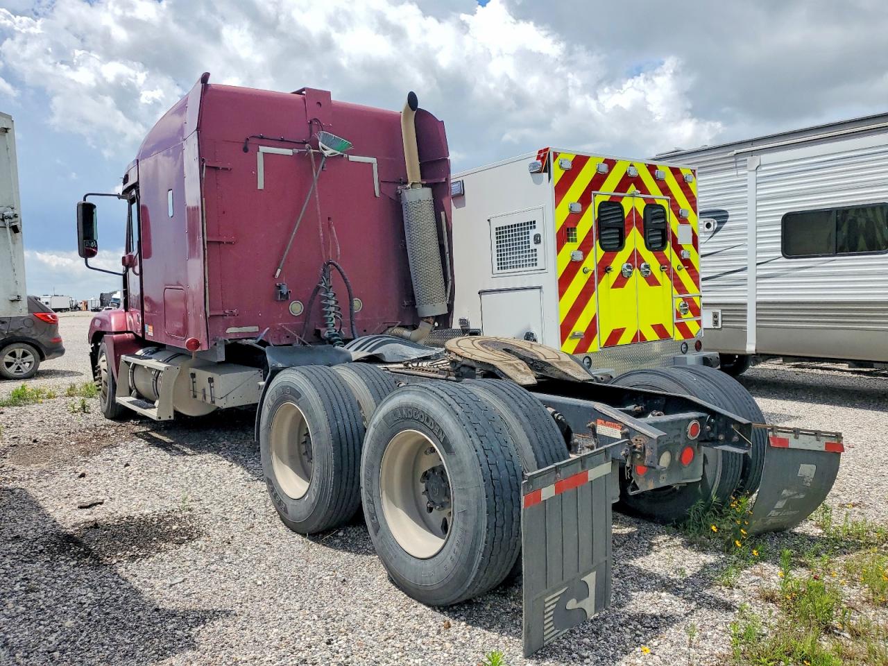 2001 FREIGHTLINER All other VIN 1FUYSWEB31PG01398 photo 3