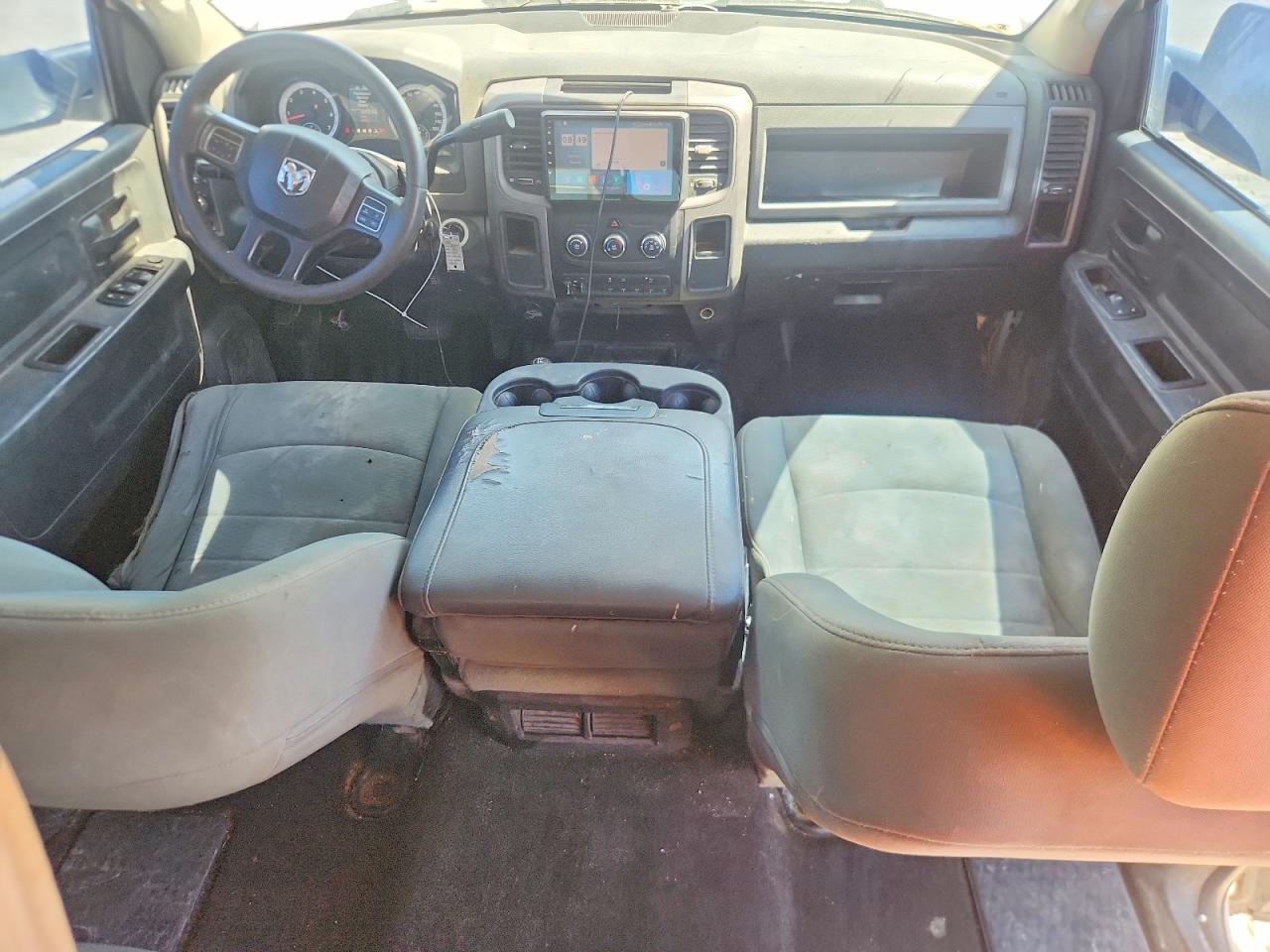 2014 Ram 3500 VIN 3C63RRGJ6EG255820 photo 8