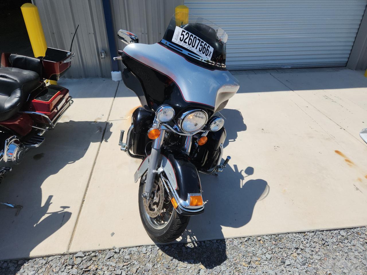 2010 HARLEY Fl VIN 1HD1FC415AB620032 photo 2