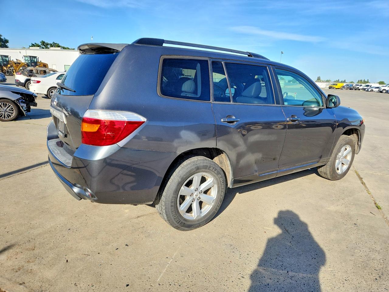 2010 Toyota Highlander VIN 5TDJK3EH7AS023420 photo 3