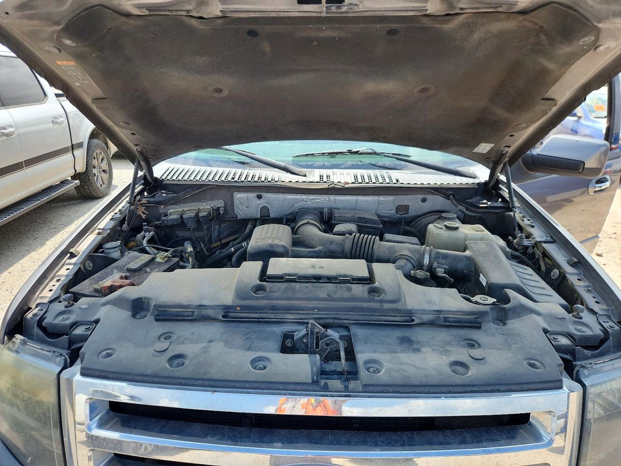 2014 Ford Expedition VIN 1FMJK1K54EEF63877 photo 12