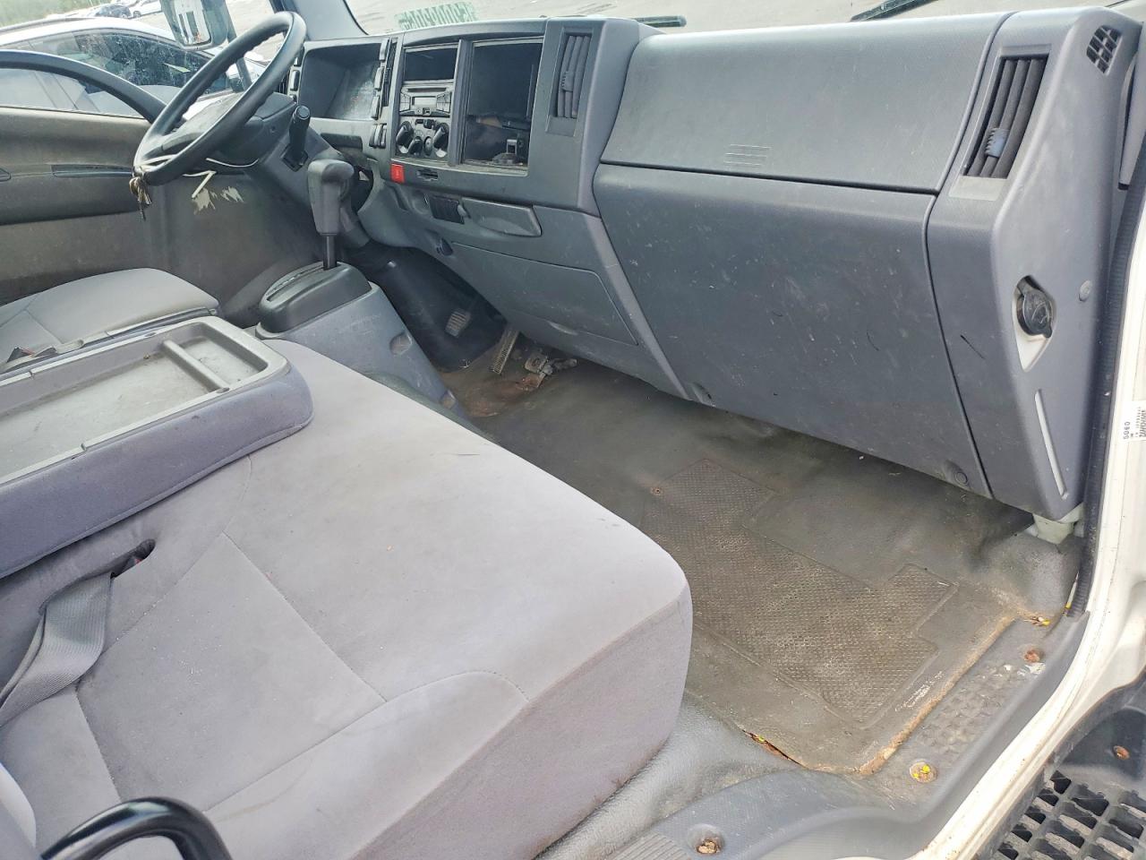 2016 Isuzu Npr VIN 54DC4W1BXGS812114 photo 8
