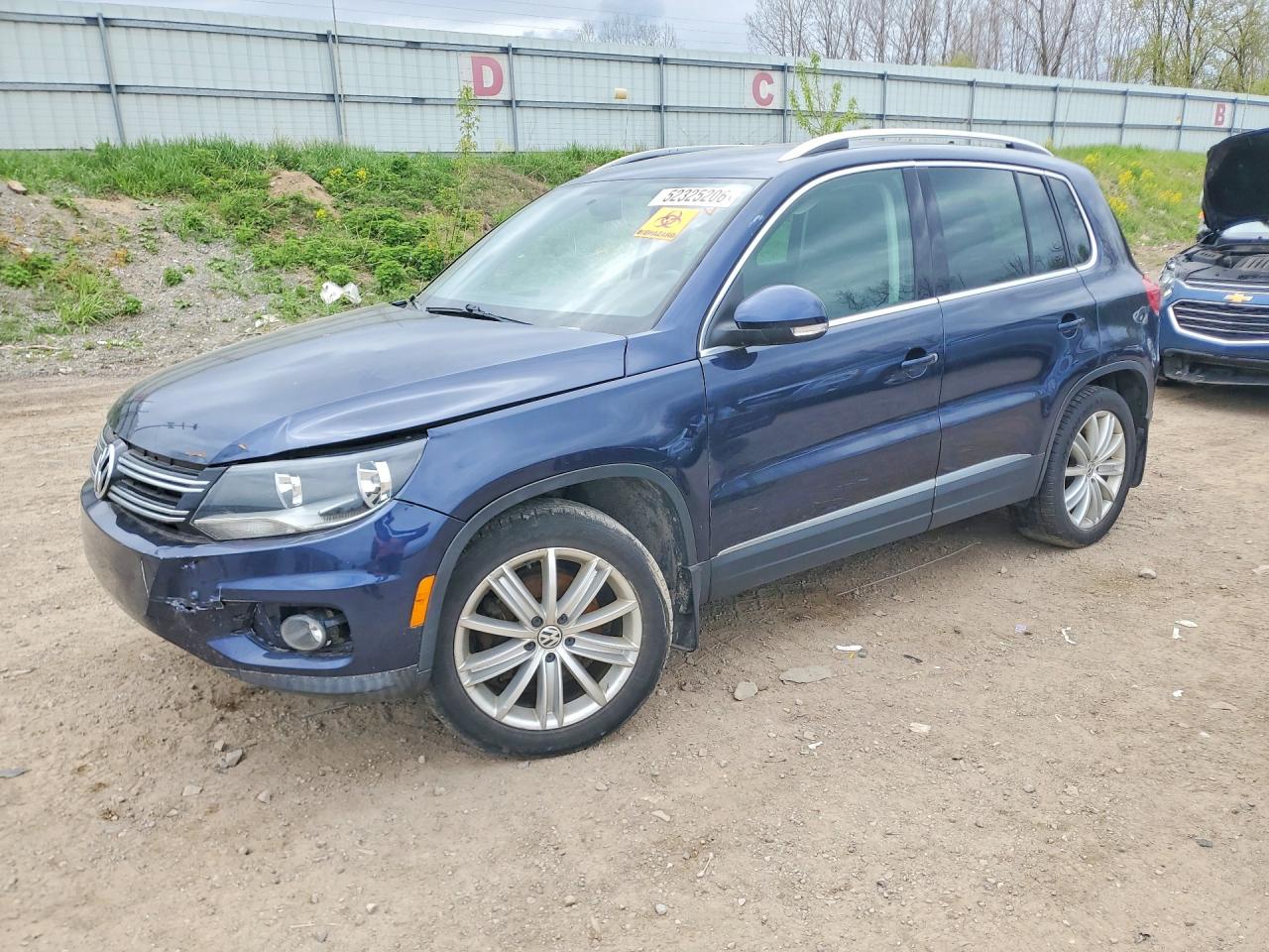 2015 Volkswagen Tiguan VIN WVGBV7AX1FW611316 photo 1