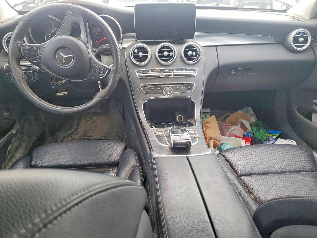 2015 Mercedes-Benz C class VIN 55SWF4KB1FU081484 photo 8