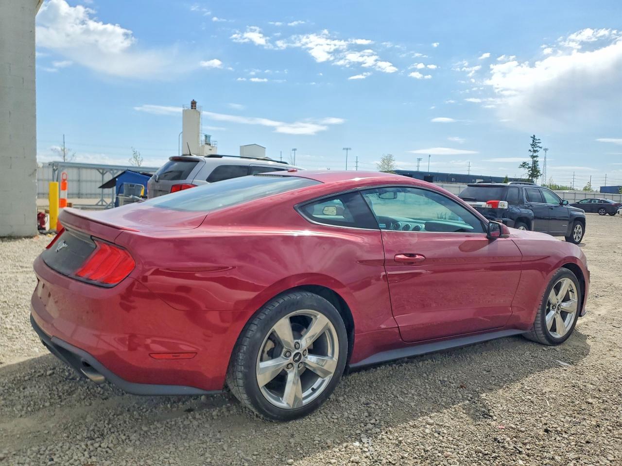 2018 Ford Mustang VIN 1FA6P8TH4J5181216 photo 3