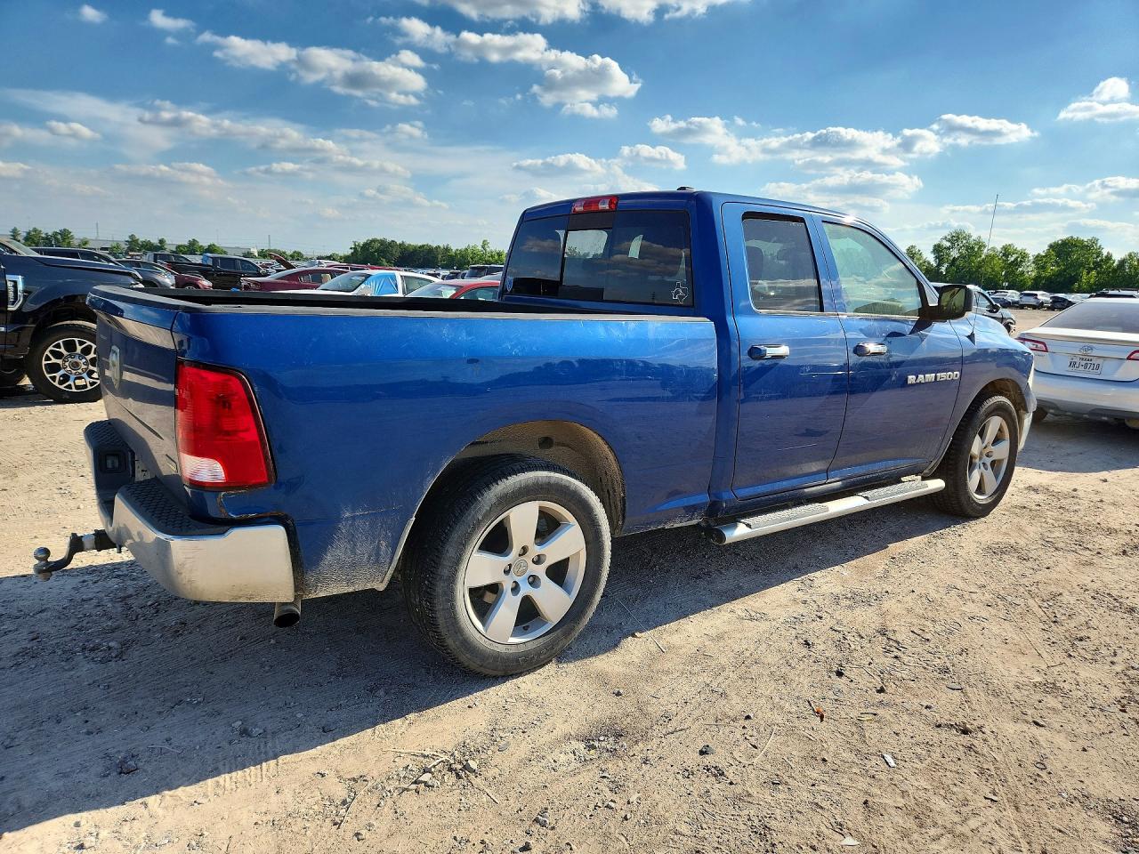 2011 DODG Ram 1500 VIN 1D7RB1GP3BS628397 photo 3