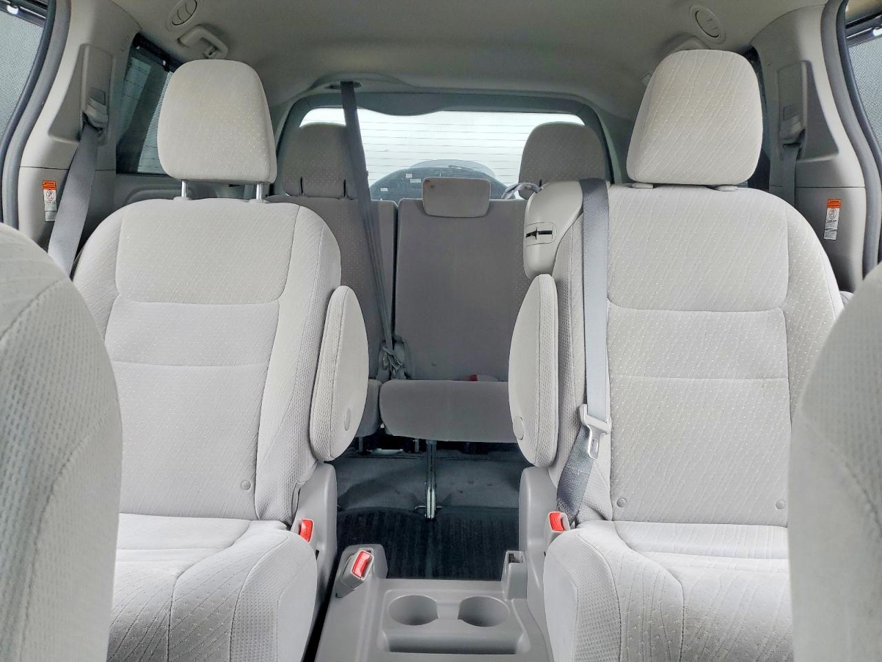 2018 TOYOTA Sienna VIN 5TDKZ3DC9JS949839 photo 10