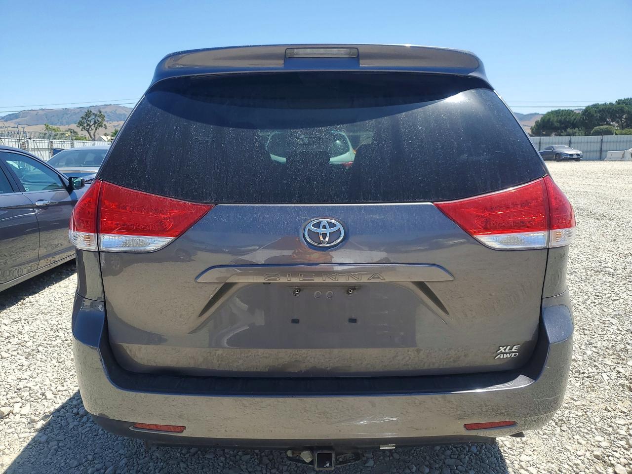2012 Toyota Sienna VIN 5TDDK3DC8CS031256 photo 6