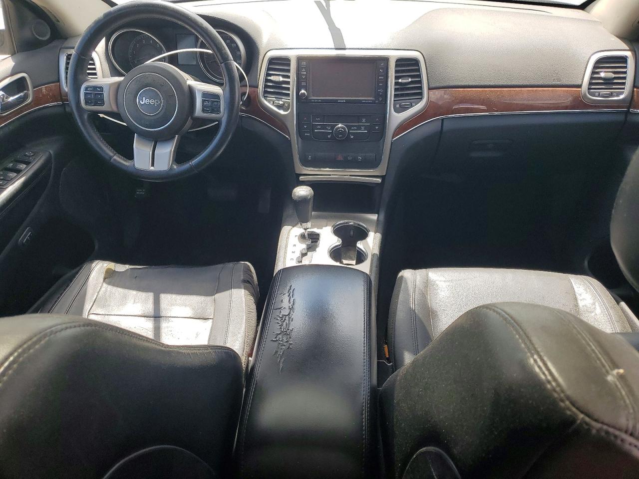 2011 Jeep Cherokee VIN 1J4RR5GG3BC655598 photo 8