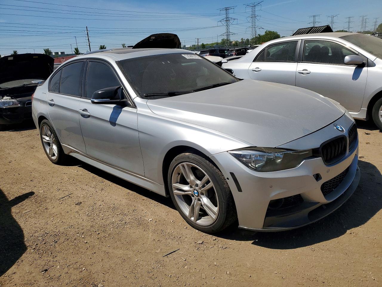 2017 BMW 3 series VIN WBA8D9G35HNU61556 photo 4