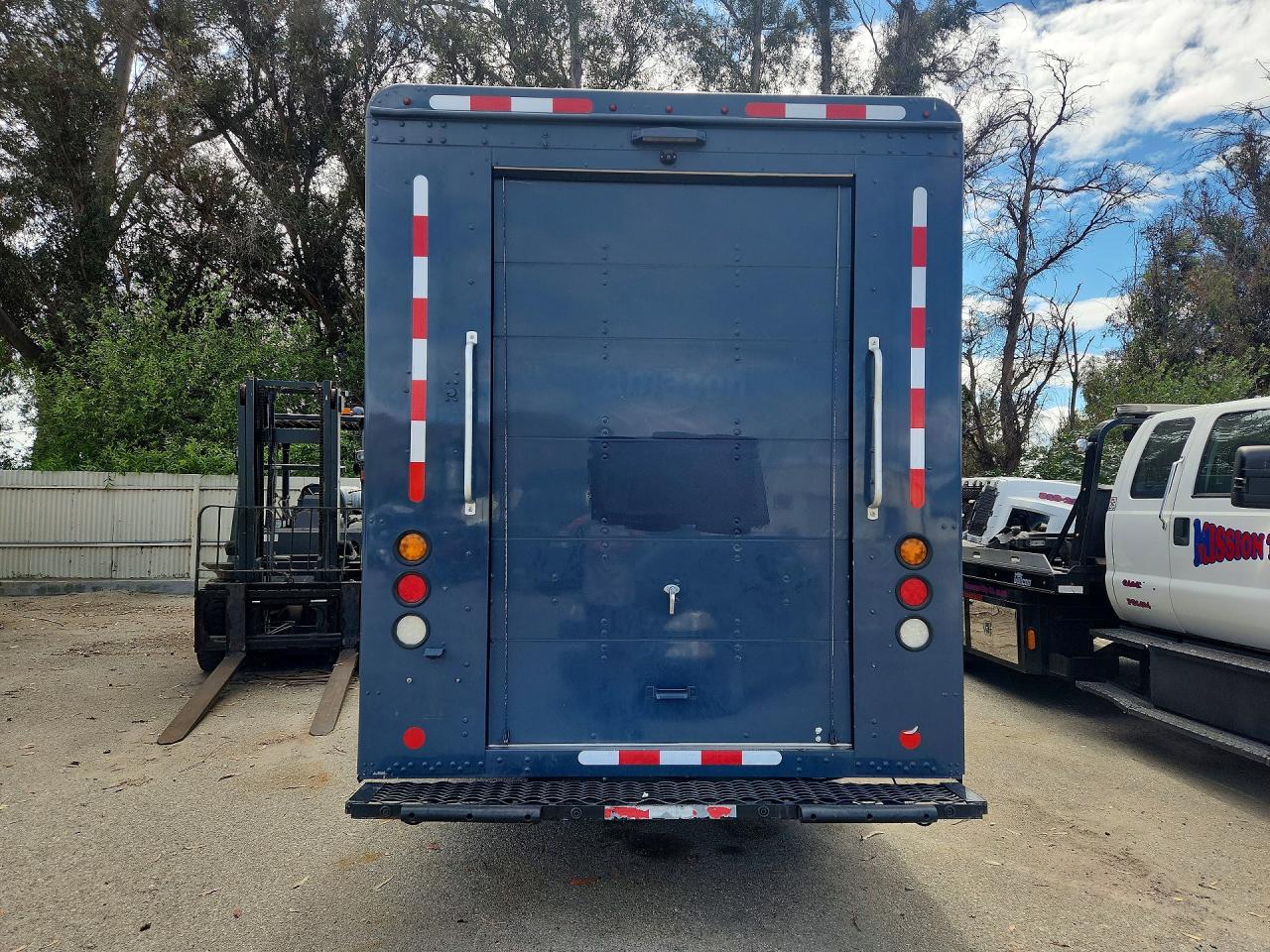 2021 FREIGHTLINER All other VIN 4UZAC2GA4MCMM9705 photo 6