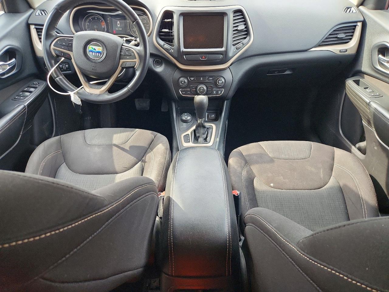2016 Jeep Cherokee VIN 1C4PJMCB0GW179017 photo 8