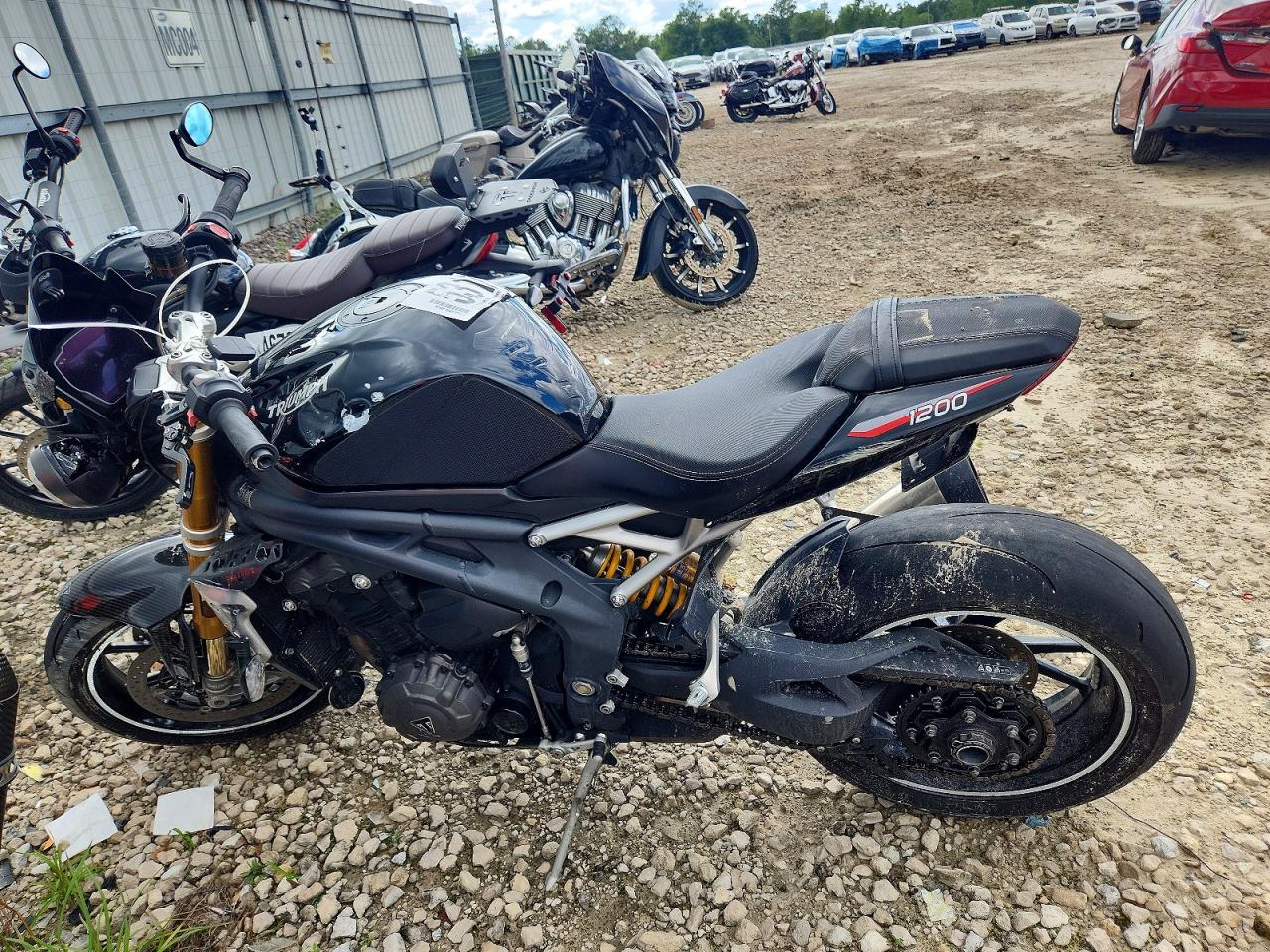 2022 TRIUMPH Speedtripl VIN SMTP01ST0NTAZ5309 photo 3