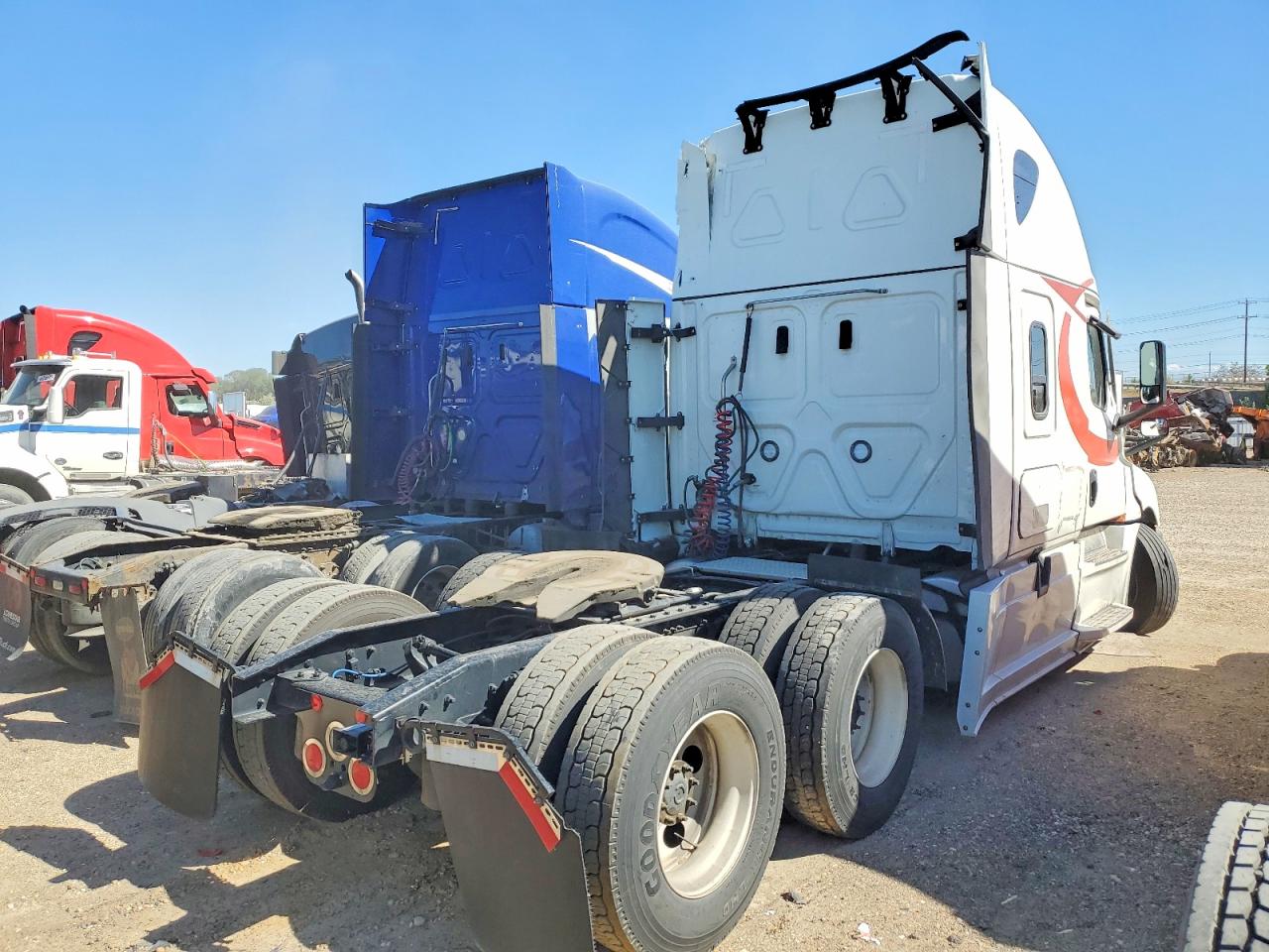 2026 FREIGHTLINER All other VIN 3AKJHHFG8TSWJ1538 photo 4