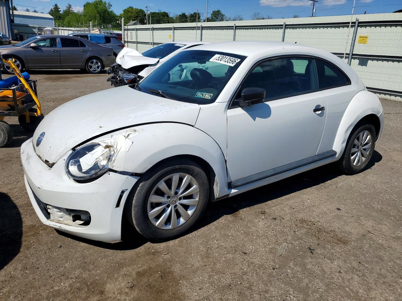 2015 Volkswagen Beetle VIN 3VWF17AT0FM636493 photo 1