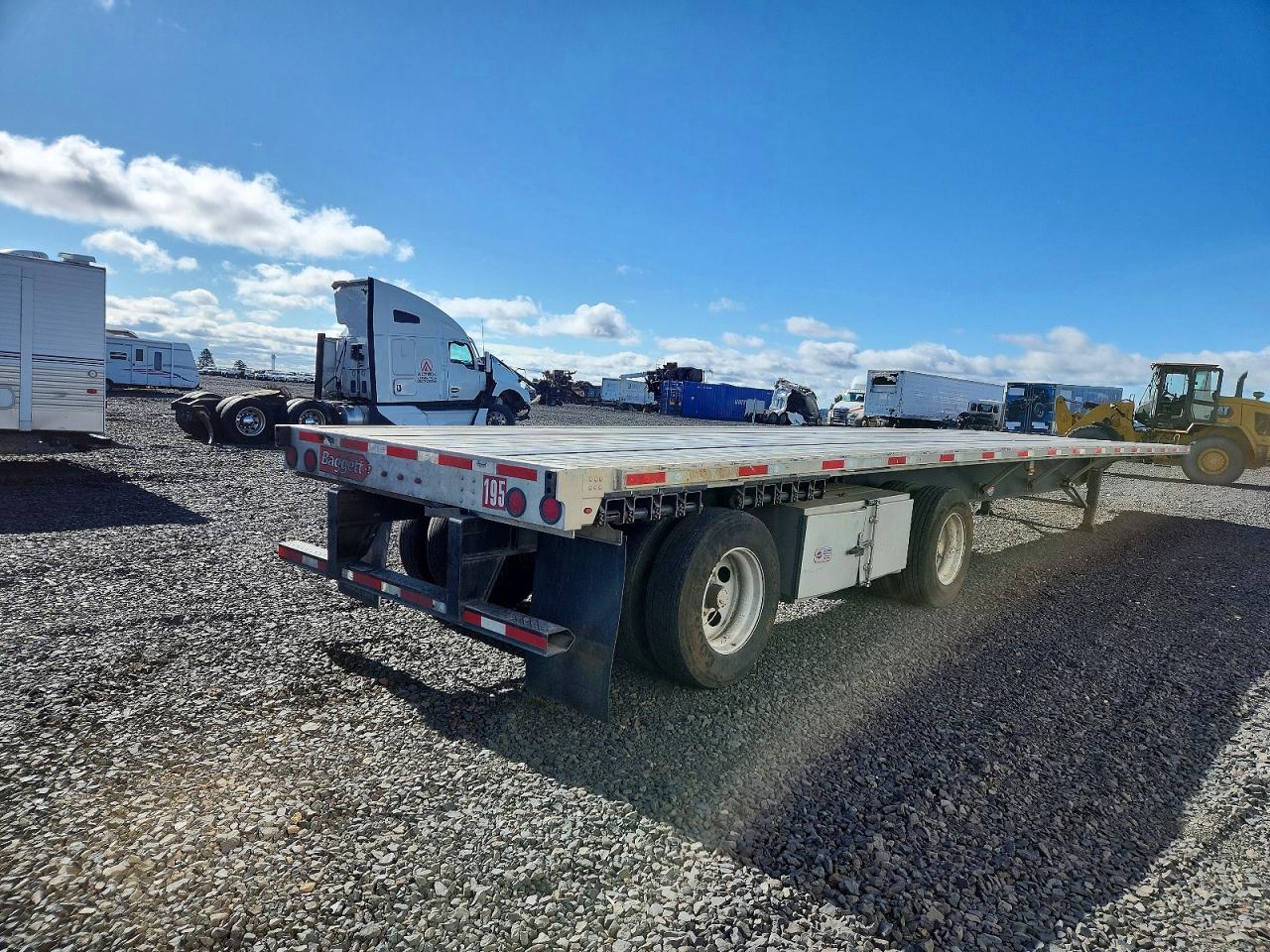 2023 UTIL Flatbed VIN 1UYFS2483P5774841 photo 4