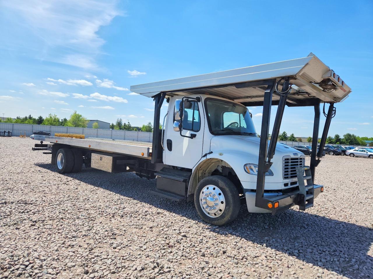 2017 FREIGHTLINER All other VIN 1FVACXCY9HHHY4639 photo 4