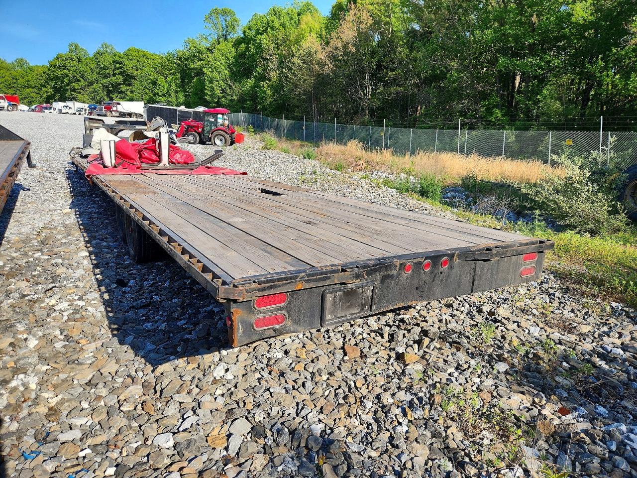 2022 BIG 16' utilit VIN 16V3F4823N6152744 photo 3