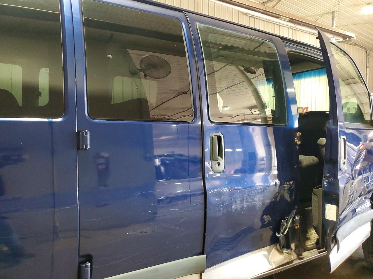2002 GMC Savana VIN 1GJHG39R321136954 photo 11