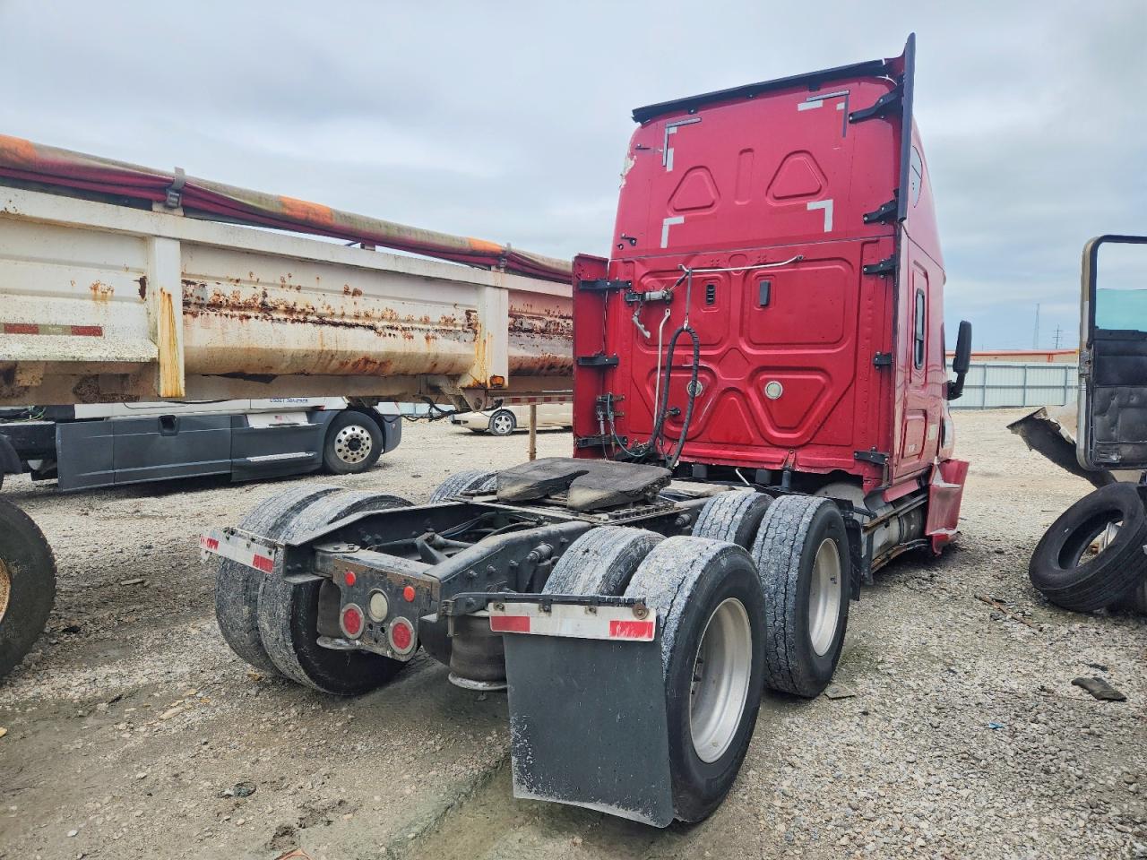 2018 FREIGHTLINER All other VIN 3AKJGLDR6JSHM6155 photo 4