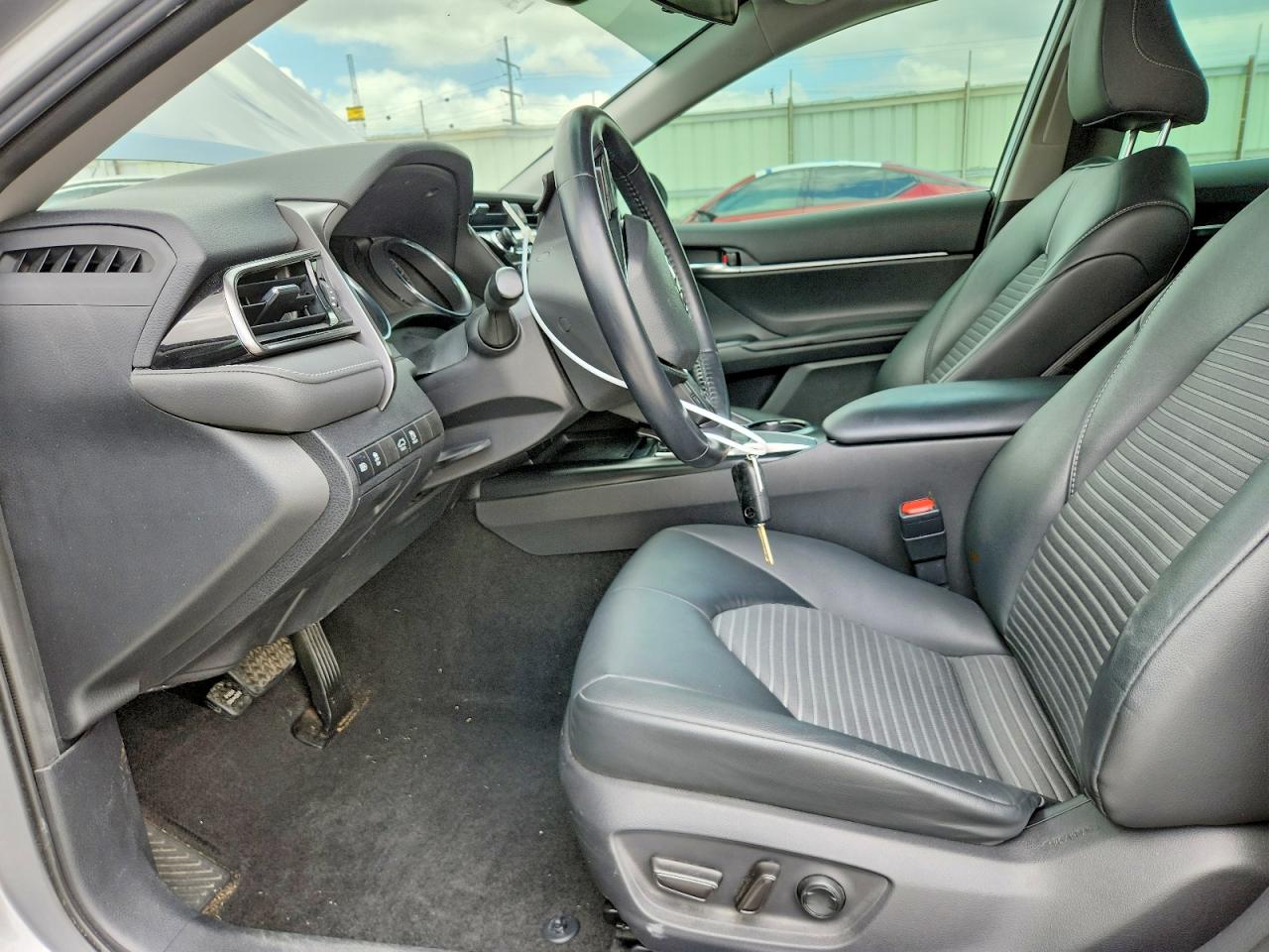 2019 Toyota Camry VIN 4T1B11HK2KU711112 photo 7