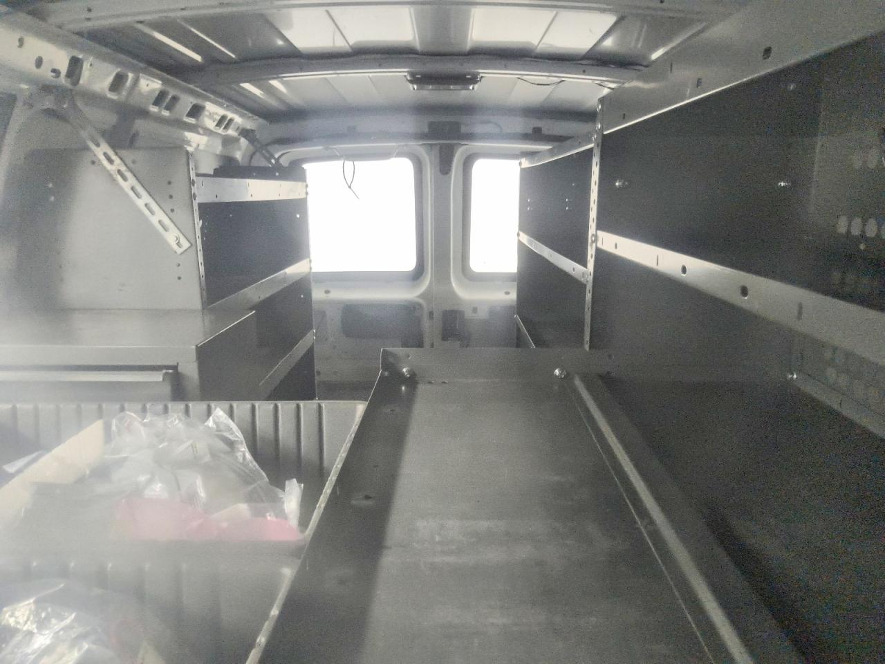2011 CHEV Express VIN 1GCWGFCB6B1130139 photo 10