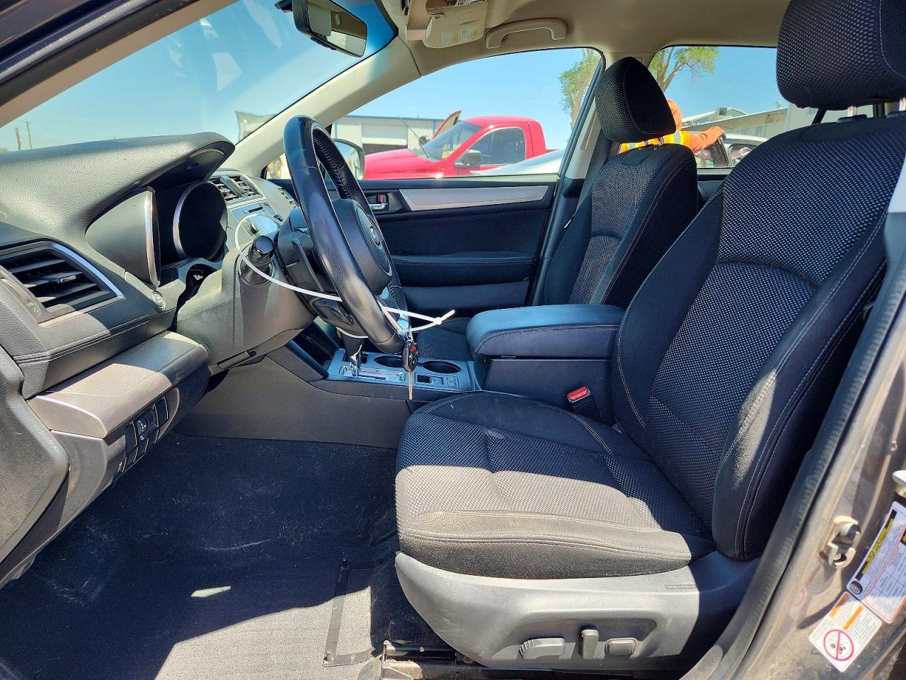 2018 Subaru Outback VIN 4S4BSACC9J3363469 photo 7