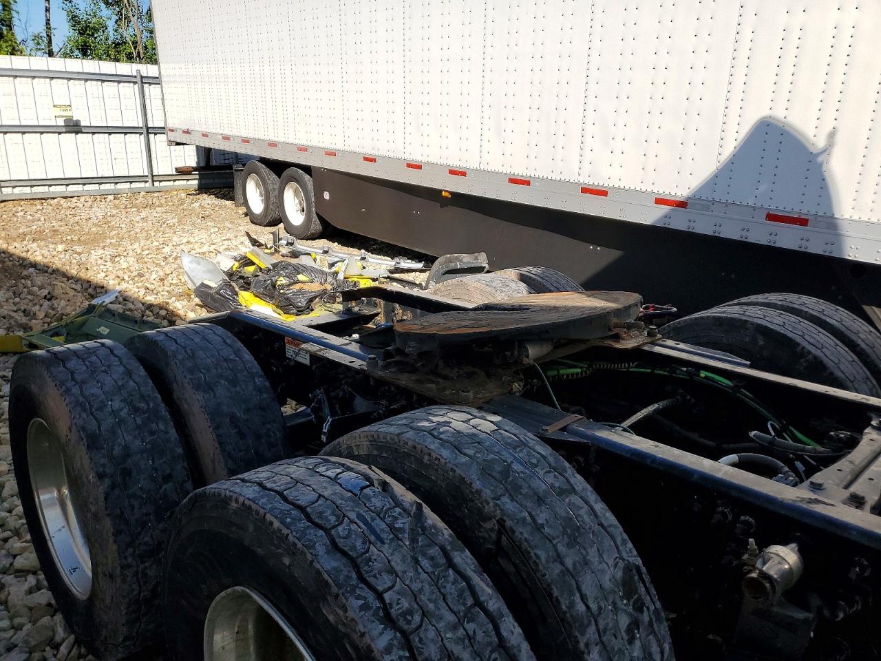 2024 FREIGHTLINER All other VIN 3AKJHLDR7RSUS1813 photo 6